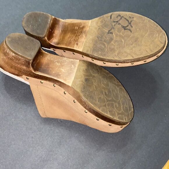 UGG suede leather clog slide ons - Picture 8 of 8